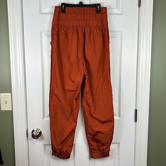 NWOT Free People movement the way home jogger burnt orange sz sm - Picture 5 of 7